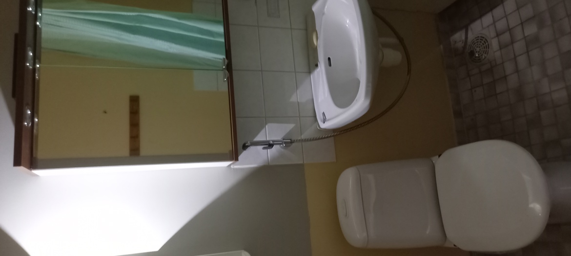 pesuhuone  0405382140