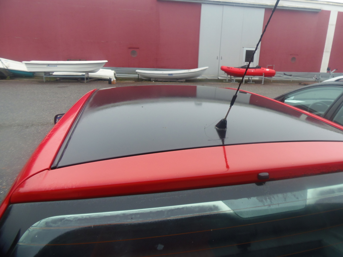 Dodge Journey 2,0  punainen