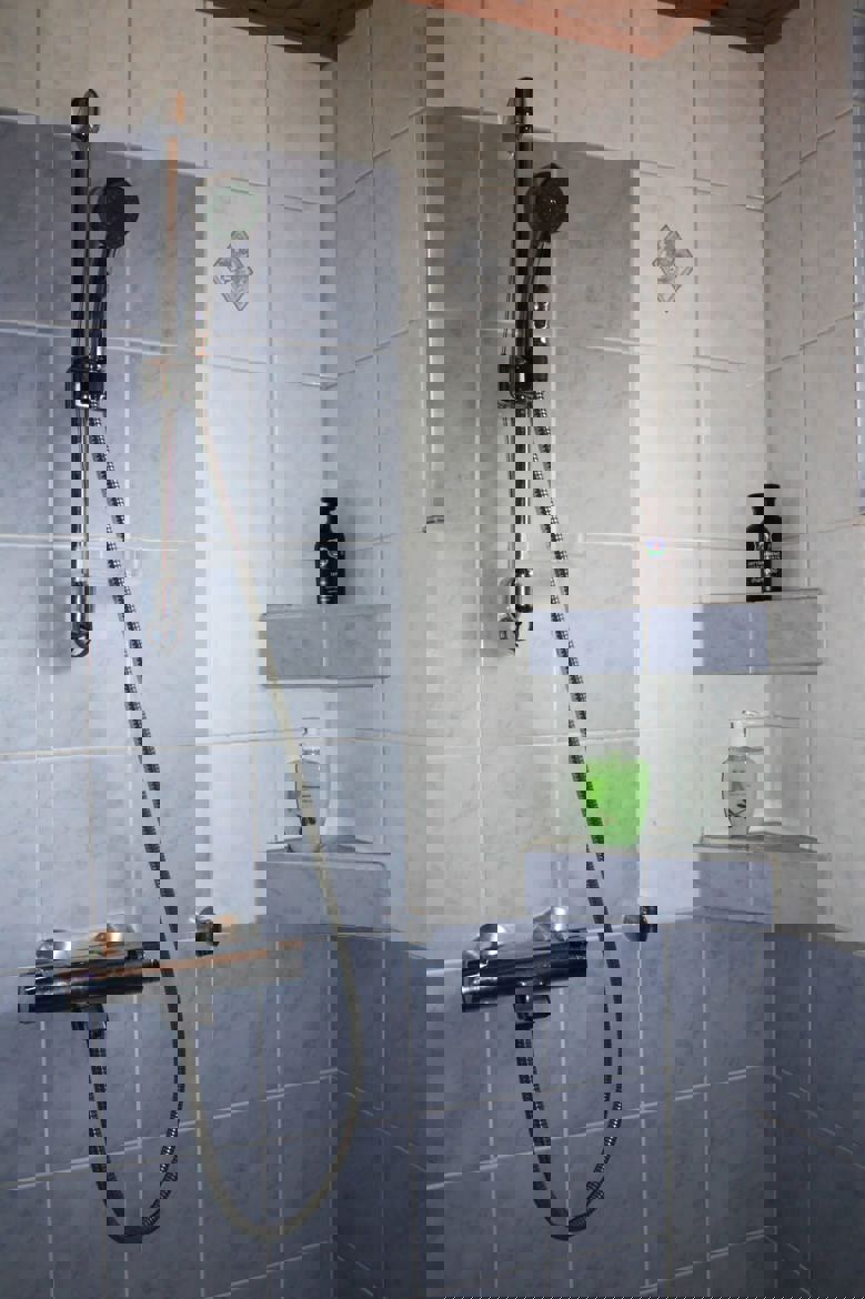 a311f80e-1b05-44cd-946f-afc4652097a1.jpg