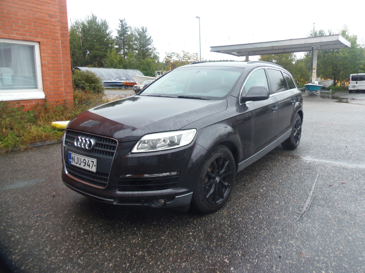 AUDI Q 7 